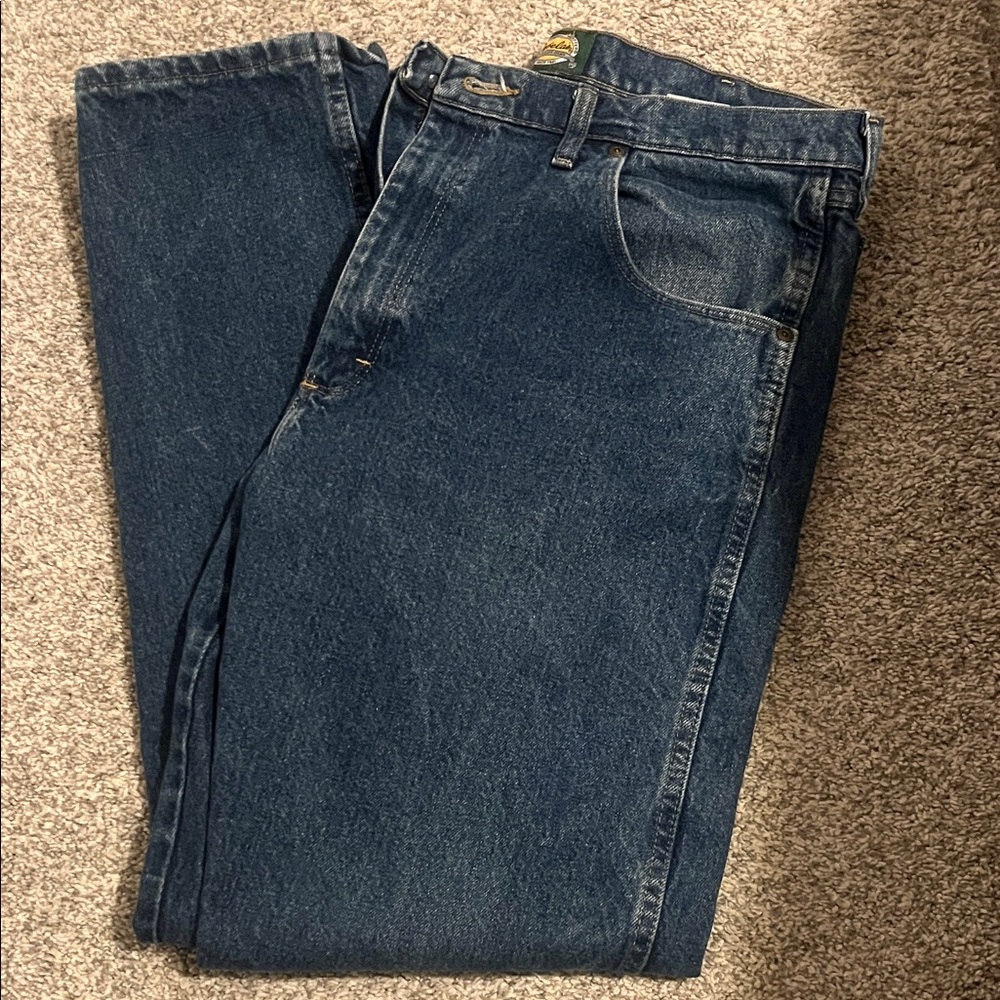Cabela's Relaxed Fit Dark Blue Jeans